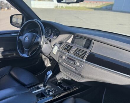 Сірий БМВ Х5, об'ємом двигуна 3 л та пробігом 278 тис. км за 15000 $, фото 4 на Automoto.ua