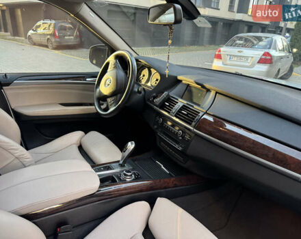 Серый БМВ Х5, объемом двигателя 3 л и пробегом 287 тыс. км за 15500 $, фото 48 на Automoto.ua