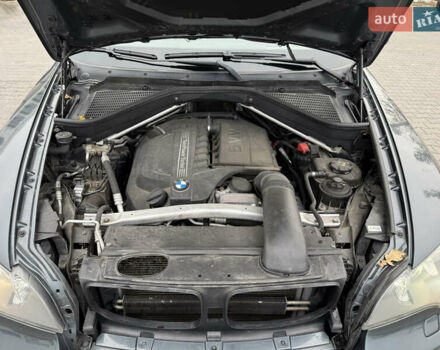 Сірий БМВ Х5, об'ємом двигуна 2.98 л та пробігом 180 тис. км за 14800 $, фото 36 на Automoto.ua