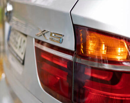 Сірий БМВ Х5, об'ємом двигуна 3 л та пробігом 237 тис. км за 19900 $, фото 19 на Automoto.ua