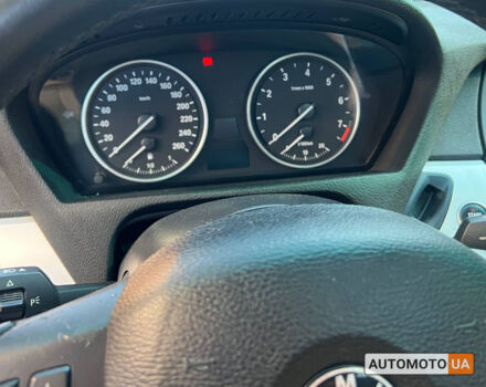 Серый БМВ Х5, объемом двигателя 3 л и пробегом 185 тыс. км за 12900 $, фото 10 на Automoto.ua