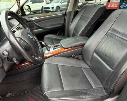 Сірий БМВ Х5, об'ємом двигуна 2.98 л та пробігом 10 тис. км за 12500 $, фото 11 на Automoto.ua