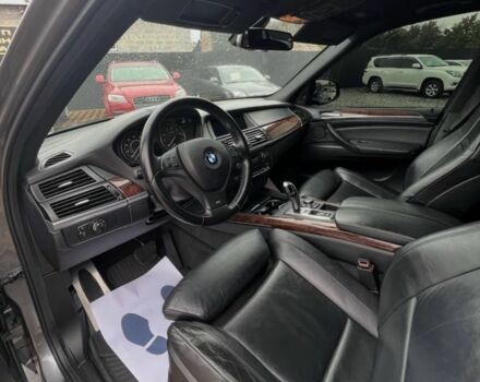 Серый БМВ Х5, объемом двигателя 3 л и пробегом 330 тыс. км за 13500 $, фото 14 на Automoto.ua