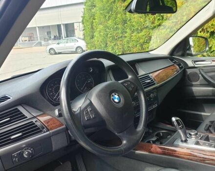 Серый БМВ Х5, объемом двигателя 3 л и пробегом 260 тыс. км за 8500 $, фото 6 на Automoto.ua
