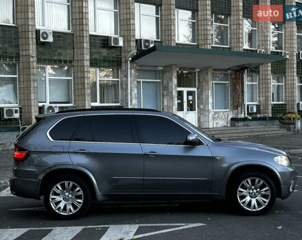 Серый БМВ Х5, объемом двигателя 2.99 л и пробегом 225 тыс. км за 15999 $, фото 1 на Automoto.ua