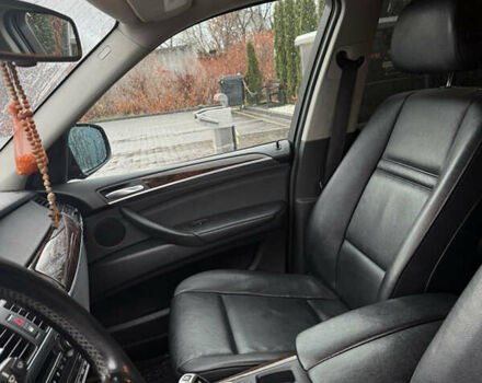 Серый БМВ Х5, объемом двигателя 2.98 л и пробегом 230 тыс. км за 14500 $, фото 27 на Automoto.ua