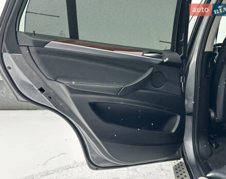 Сірий БМВ Х5, об'ємом двигуна 3 л та пробігом 304 тис. км за 11990 $, фото 36 на Automoto.ua