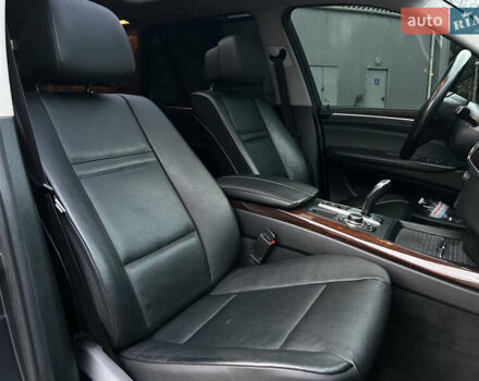 Сірий БМВ Х5, об'ємом двигуна 3 л та пробігом 226 тис. км за 18999 $, фото 15 на Automoto.ua