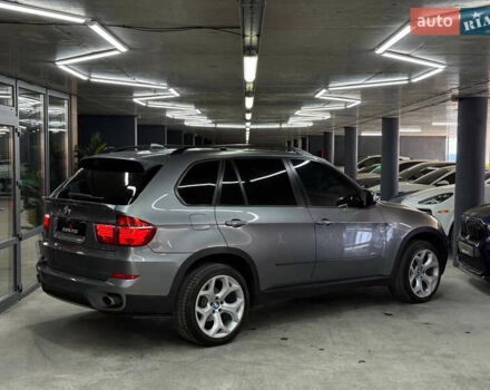 Серый БМВ Х5, объемом двигателя 2.98 л и пробегом 265 тыс. км за 14000 $, фото 2 на Automoto.ua