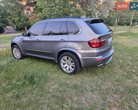Серый БМВ Х5, объемом двигателя 3 л и пробегом 225 тыс. км за 15500 $, фото 9 на Automoto.ua