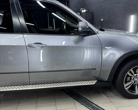 Серый БМВ Х5, объемом двигателя 2.98 л и пробегом 240 тыс. км за 16500 $, фото 5 на Automoto.ua