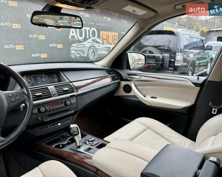 Серый БМВ Х5, объемом двигателя 2.98 л и пробегом 237 тыс. км за 11800 $, фото 14 на Automoto.ua