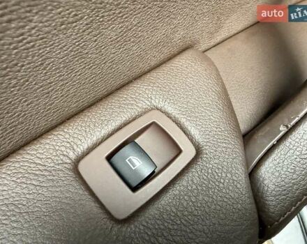 Серый БМВ Х5, объемом двигателя 3 л и пробегом 320 тыс. км за 16900 $, фото 64 на Automoto.ua