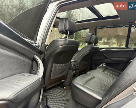 Серый БМВ Х5, объемом двигателя 2.98 л и пробегом 180 тыс. км за 12500 $, фото 17 на Automoto.ua