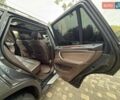 Серый БМВ Х5, объемом двигателя 3 л и пробегом 320 тыс. км за 16900 $, фото 72 на Automoto.ua
