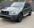 Серый БМВ Х5, объемом двигателя 3 л и пробегом 207 тыс. км за 18500 $, фото 1 на Automoto.ua