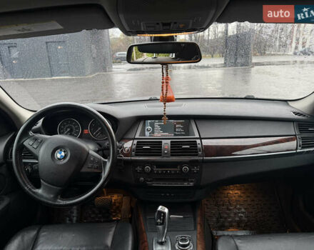 Серый БМВ Х5, объемом двигателя 2.98 л и пробегом 230 тыс. км за 14500 $, фото 12 на Automoto.ua