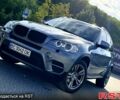 Серый БМВ Х5, объемом двигателя 3 л и пробегом 240 тыс. км за 16000 $, фото 1 на Automoto.ua