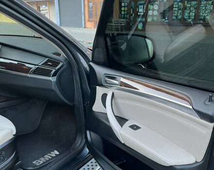 Сірий БМВ Х5, об'ємом двигуна 2.98 л та пробігом 185 тис. км за 15300 $, фото 30 на Automoto.ua
