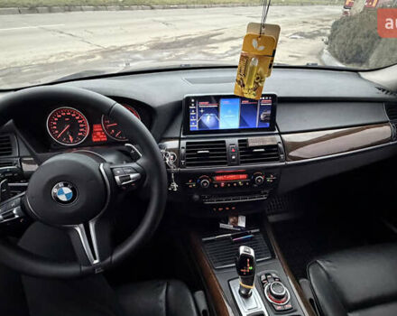 Сірий БМВ Х5, об'ємом двигуна 3 л та пробігом 248 тис. км за 16999 $, фото 7 на Automoto.ua