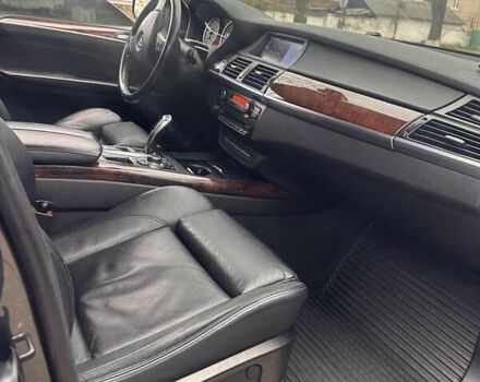 Серый БМВ Х5, объемом двигателя 2.99 л и пробегом 334 тыс. км за 16500 $, фото 17 на Automoto.ua