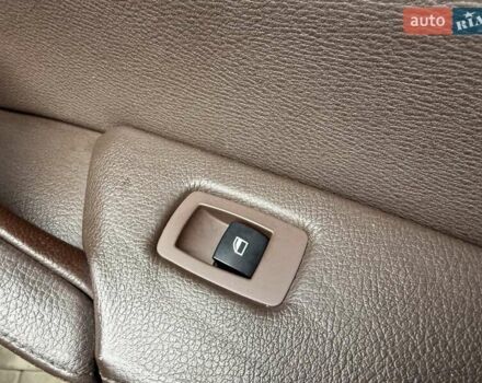 Серый БМВ Х5, объемом двигателя 3 л и пробегом 320 тыс. км за 16900 $, фото 46 на Automoto.ua