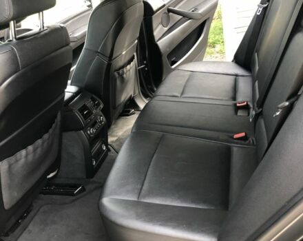 Серый БМВ Х5, объемом двигателя 3 л и пробегом 265 тыс. км за 14400 $, фото 6 на Automoto.ua