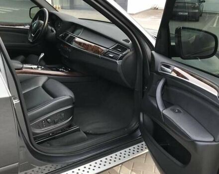 Серый БМВ Х5, объемом двигателя 3.5 л и пробегом 330 тыс. км за 14500 $, фото 15 на Automoto.ua