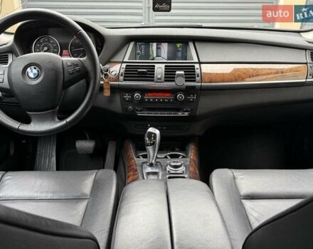 Сірий БМВ Х5, об'ємом двигуна 2.99 л та пробігом 320 тис. км за 14950 $, фото 8 на Automoto.ua