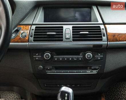 Сірий БМВ Х5, об'ємом двигуна 3 л та пробігом 237 тис. км за 19900 $, фото 31 на Automoto.ua