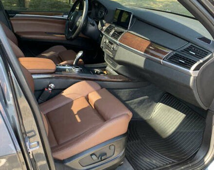 Сірий БМВ Х5, об'ємом двигуна 3 л та пробігом 317 тис. км за 17000 $, фото 10 на Automoto.ua