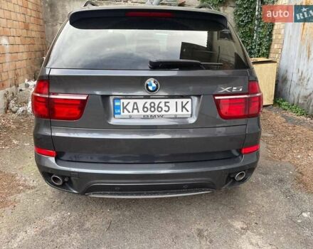 Серый БМВ Х5, объемом двигателя 3 л и пробегом 199 тыс. км за 17900 $, фото 1 на Automoto.ua
