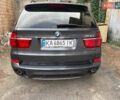 Серый БМВ Х5, объемом двигателя 3 л и пробегом 199 тыс. км за 17900 $, фото 1 на Automoto.ua
