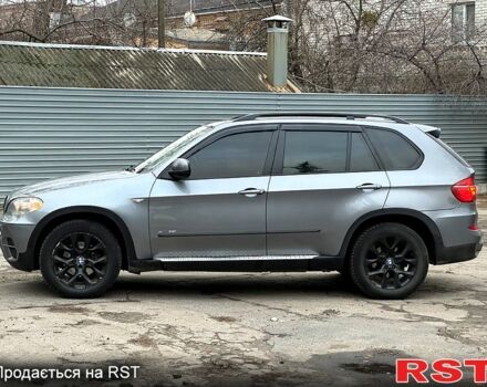 Серый БМВ Х5, объемом двигателя 3 л и пробегом 175 тыс. км за 13499 $, фото 1 на Automoto.ua