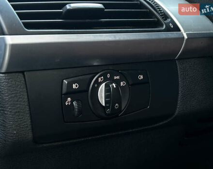 Серый БМВ Х5, объемом двигателя 2.99 л и пробегом 225 тыс. км за 15999 $, фото 8 на Automoto.ua