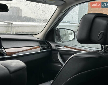 Сірий БМВ Х5, об'ємом двигуна 3 л та пробігом 304 тис. км за 11990 $, фото 52 на Automoto.ua