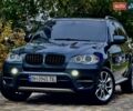 Серый БМВ Х5, объемом двигателя 3 л и пробегом 320 тыс. км за 16900 $, фото 1 на Automoto.ua