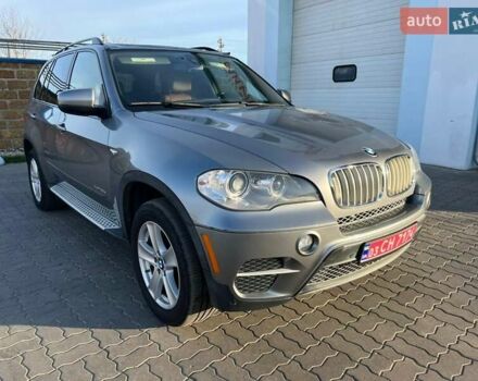 Серый БМВ Х5, объемом двигателя 2.99 л и пробегом 274 тыс. км за 13555 $, фото 1 на Automoto.ua