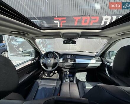 Серый БМВ Х5, объемом двигателя 3 л и пробегом 253 тыс. км за 15700 $, фото 45 на Automoto.ua