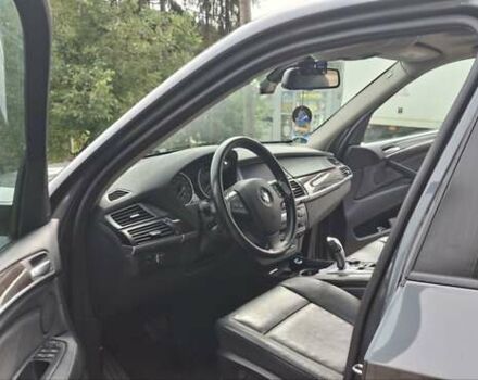 Серый БМВ Х5, объемом двигателя 3 л и пробегом 220 тыс. км за 17500 $, фото 18 на Automoto.ua