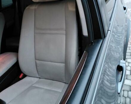 Серый БМВ Х5, объемом двигателя 3 л и пробегом 250 тыс. км за 15700 $, фото 9 на Automoto.ua