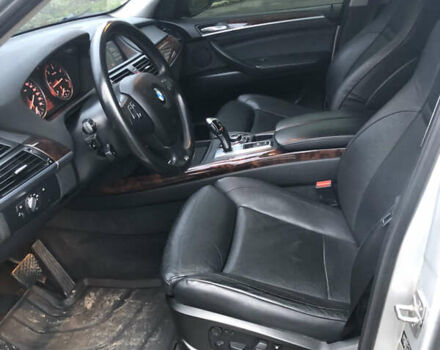 Сірий БМВ Х5, об'ємом двигуна 3 л та пробігом 258 тис. км за 18000 $, фото 17 на Automoto.ua