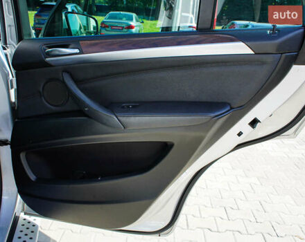 Серый БМВ Х5, объемом двигателя 3 л и пробегом 258 тыс. км за 12950 $, фото 34 на Automoto.ua