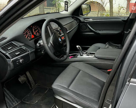 Серый БМВ Х5, объемом двигателя 2.98 л и пробегом 239 тыс. км за 12700 $, фото 9 на Automoto.ua