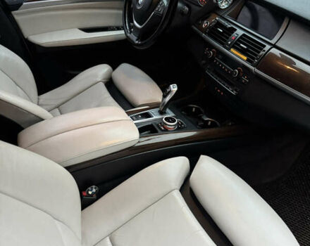 Сірий БМВ Х5, об'ємом двигуна 2.98 л та пробігом 229 тис. км за 12900 $, фото 25 на Automoto.ua