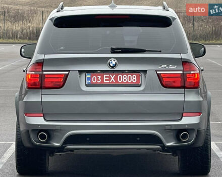 Серый БМВ Х5, объемом двигателя 3 л и пробегом 328 тыс. км за 16950 $, фото 14 на Automoto.ua