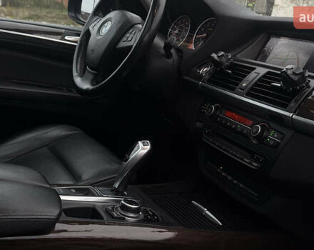 Серый БМВ Х5, объемом двигателя 2.98 л и пробегом 280 тыс. км за 12300 $, фото 8 на Automoto.ua