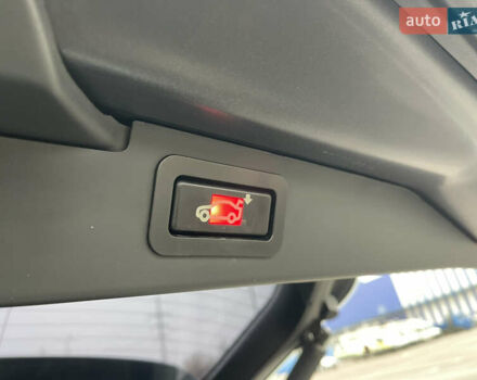 Серый БМВ Х5, объемом двигателя 3 л и пробегом 328 тыс. км за 16950 $, фото 39 на Automoto.ua