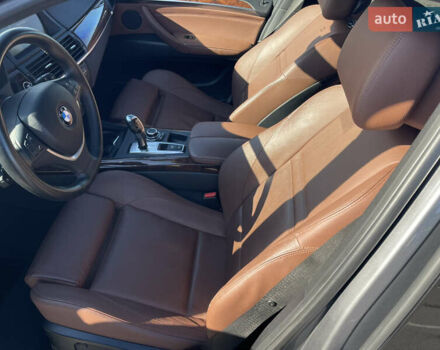 Серый БМВ Х5, объемом двигателя 3 л и пробегом 328 тыс. км за 16999 $, фото 17 на Automoto.ua