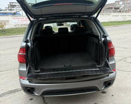 Серый БМВ Х5, объемом двигателя 2.98 л и пробегом 280 тыс. км за 12300 $, фото 18 на Automoto.ua